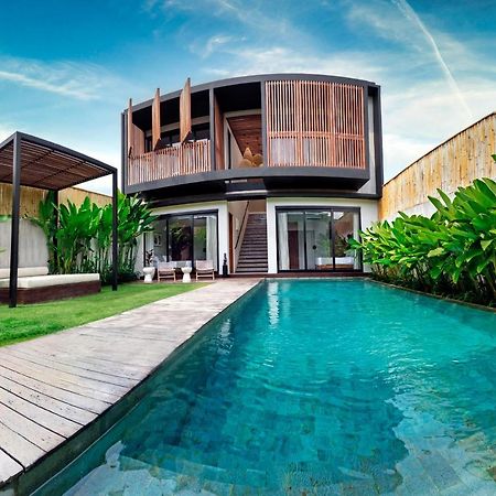 New 4 Bedroom 5 Min Walk To Berawa Beach Enclosed Livng Canggu  Exterior photo