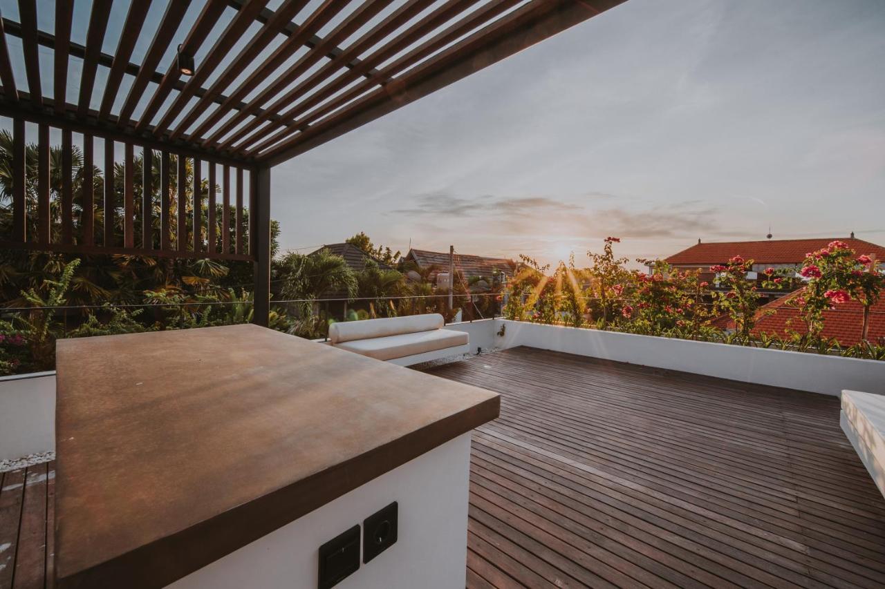 New 4 Bedroom 5 Min Walk To Berawa Beach Enclosed Livng Canggu  Exterior photo
